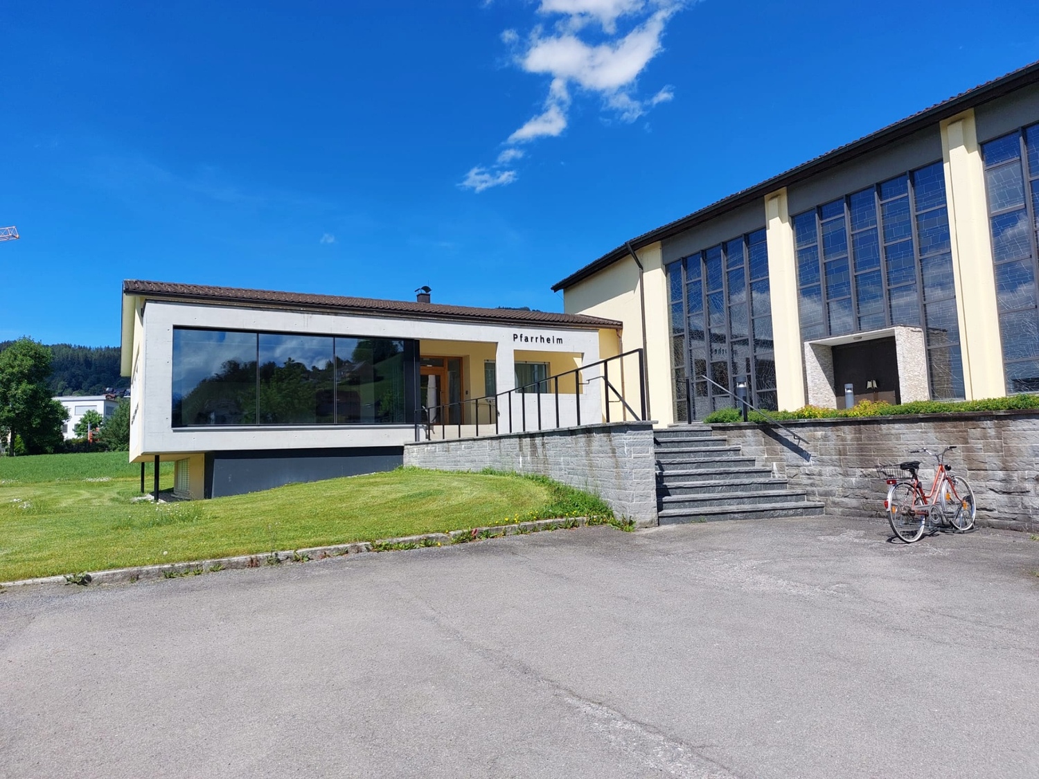 Außenansicht Pfarrheim / Gerhard Breuß / MA