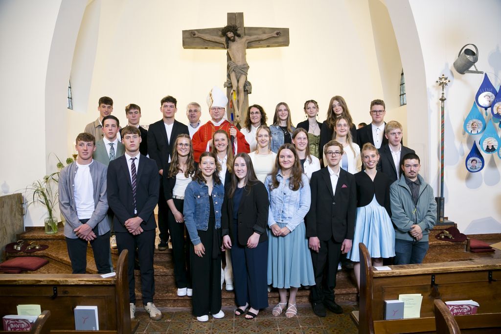 Batschuns am 7.6.2025  Kirche Firmung mit Bischof Benno Elbs